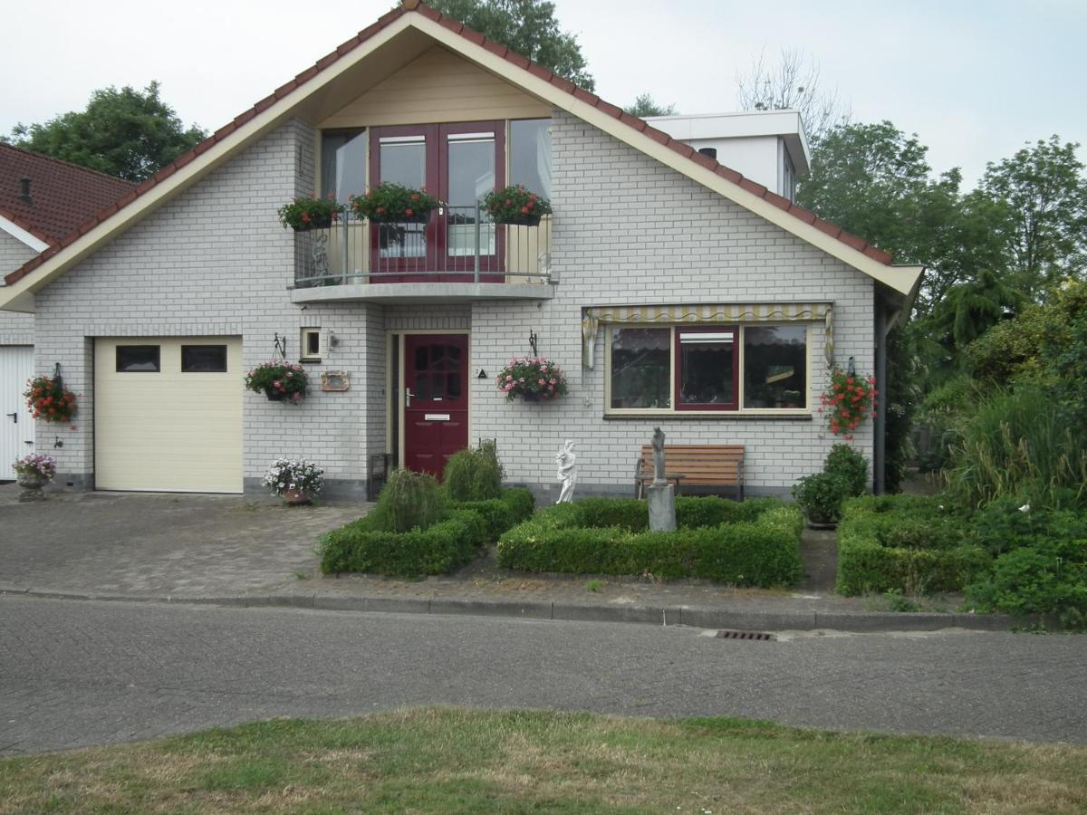 B & B Kaaskenswater Зирикзе Экстерьер фото